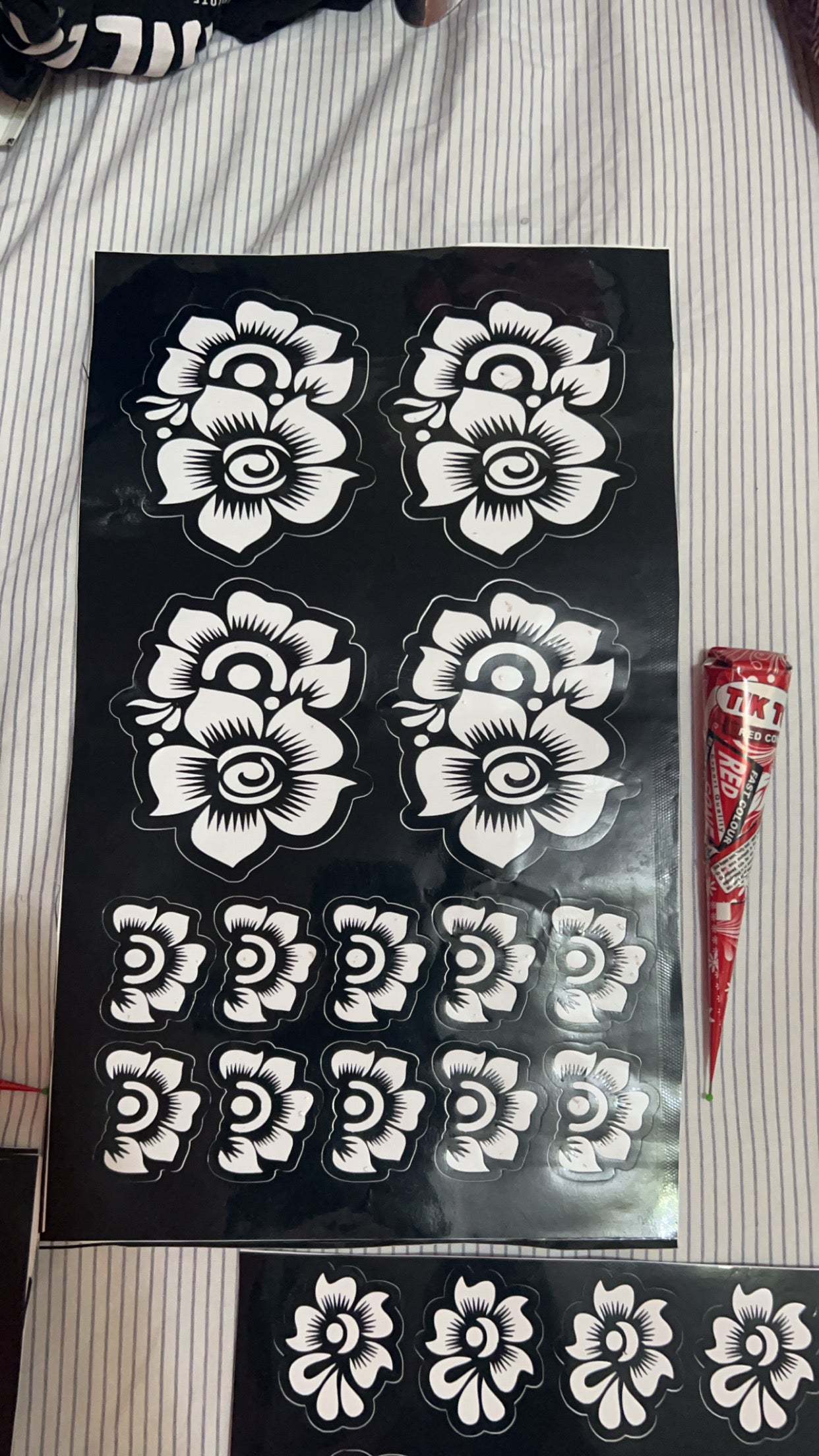 Red Henna + Tatoo Stickers