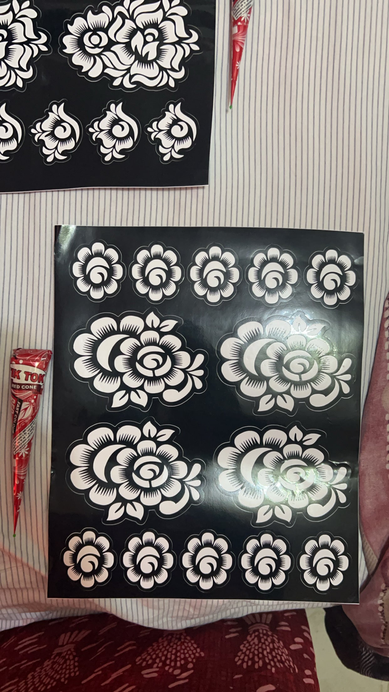Red Henna + Tatoo Stickers