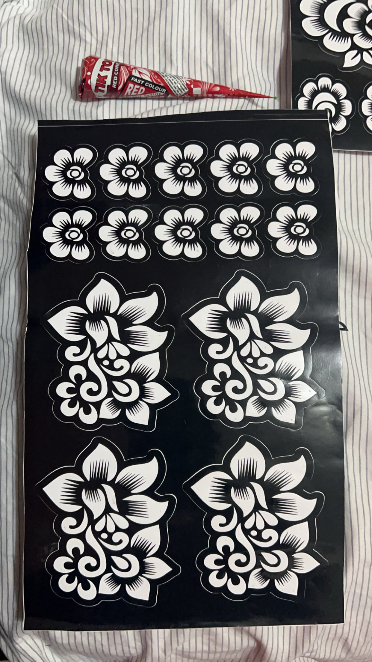 Red Henna + Tatoo Stickers
