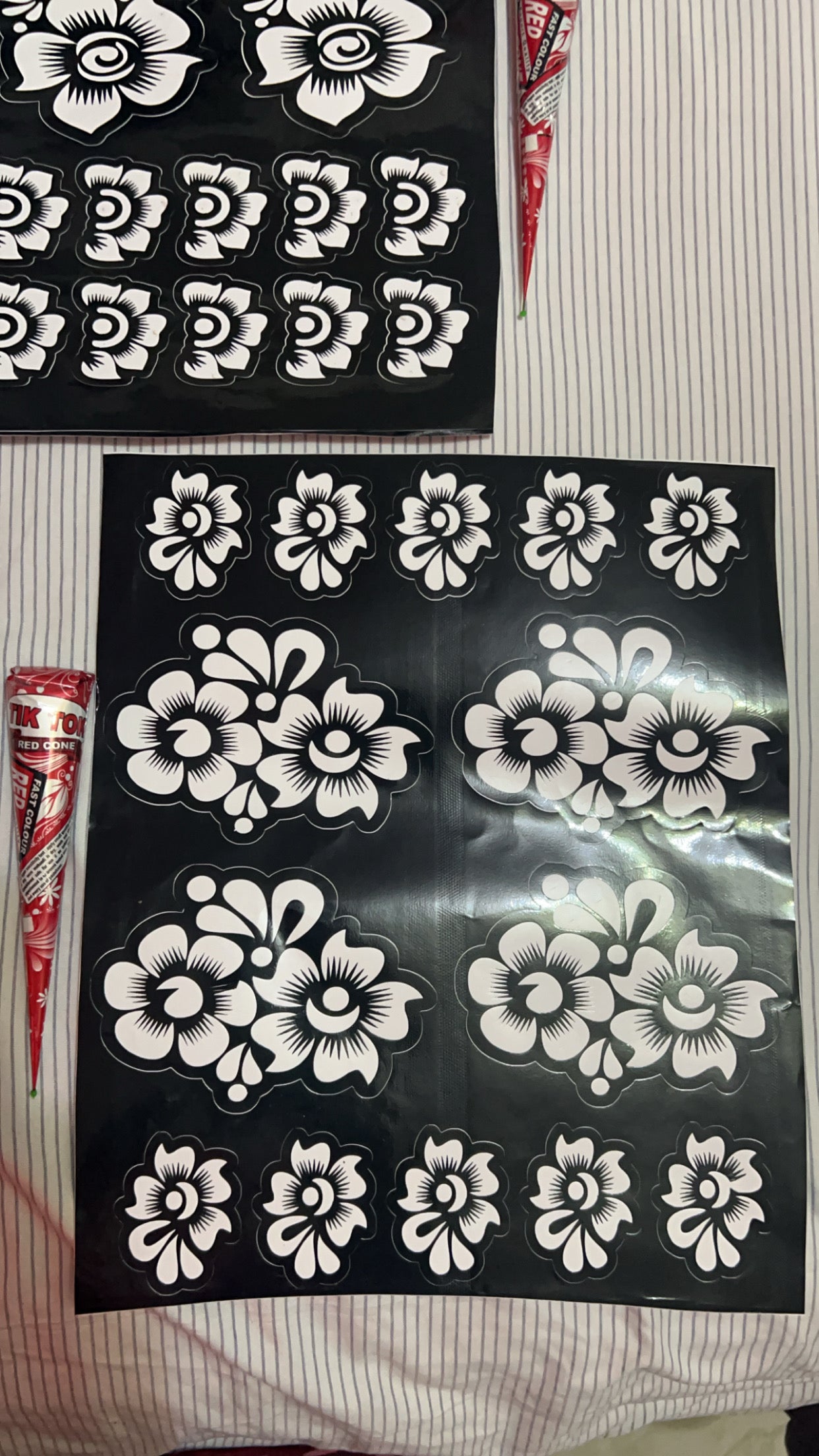Red Henna + Tatoo Stickers