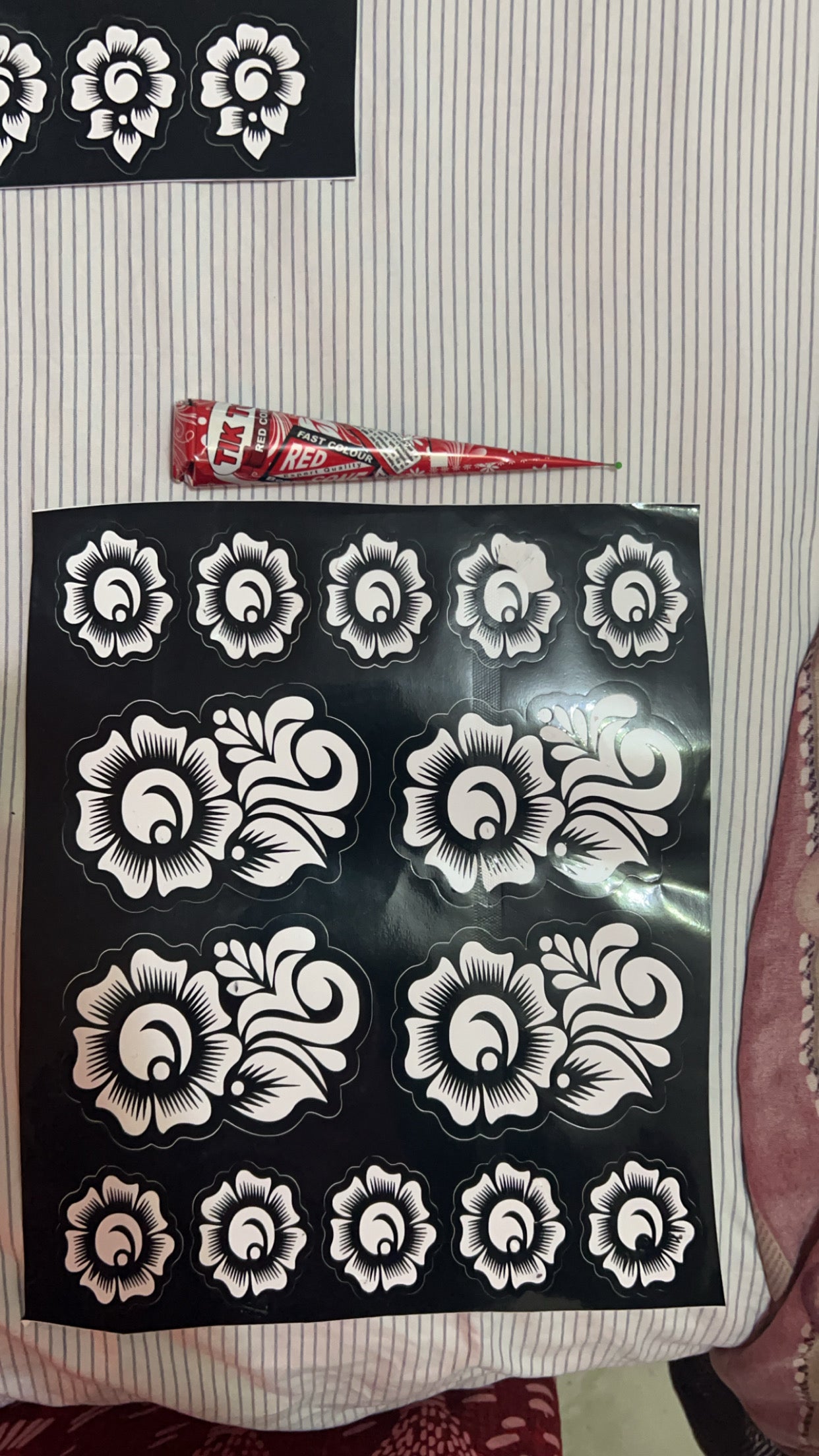 Red Henna + Tatoo Stickers