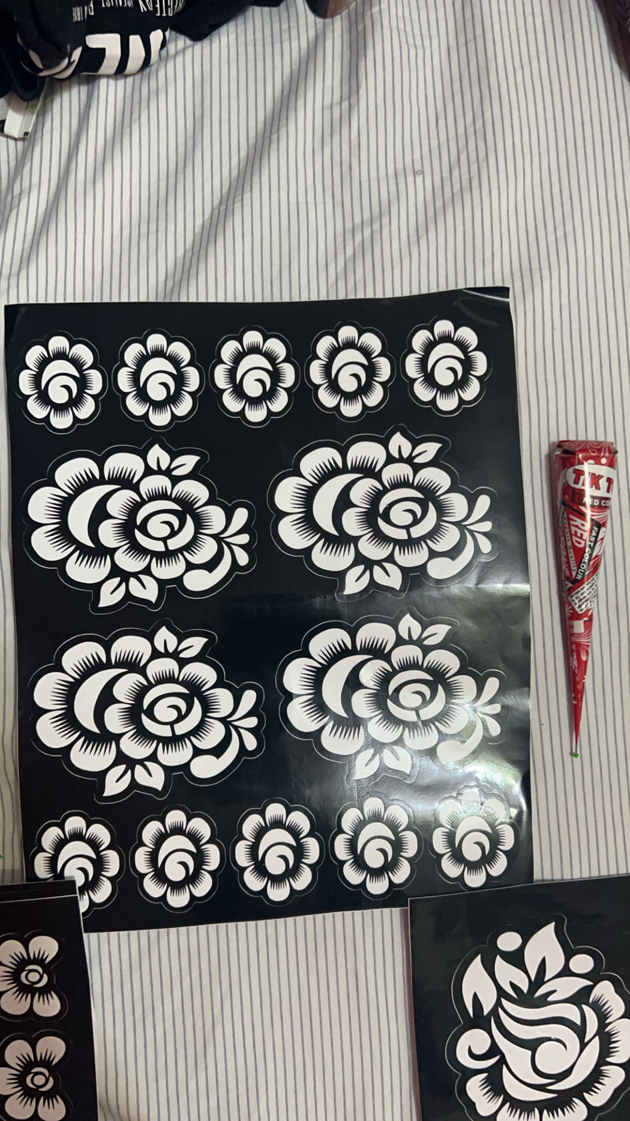 Red Henna + Tatoo Stickers